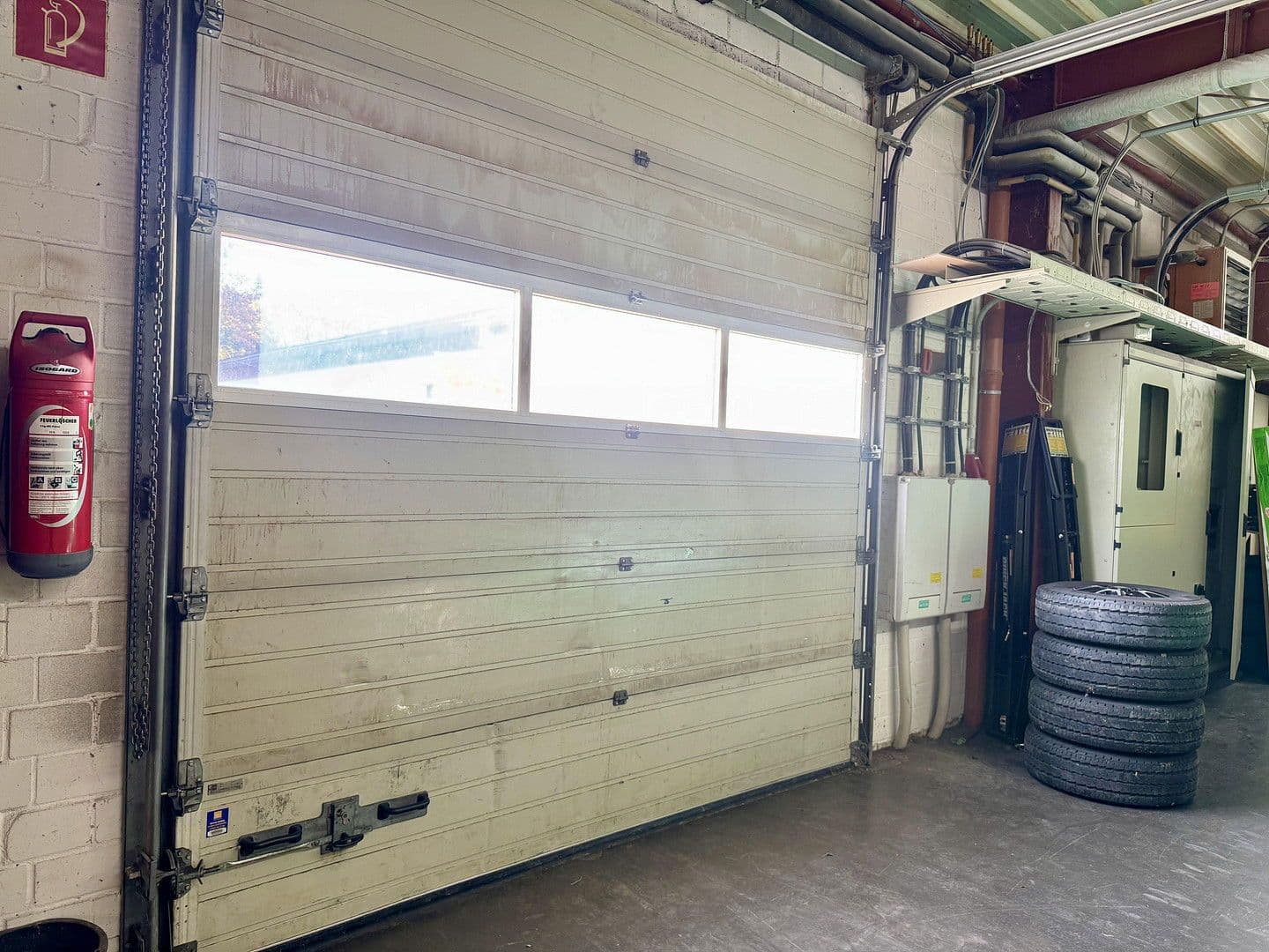 Predaj nebytového priestoru 2.000 m², Sarstedt, Dolné Sasko Predaj nebytového priestoru 2.000 m², Sarstedt, Dolné Sasko