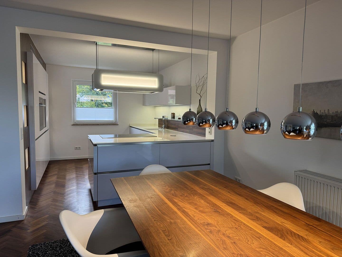 Predaj nebytového priestoru 2.000 m², Sarstedt, Dolné Sasko Predaj nebytového priestoru 2.000 m², Sarstedt, Dolné Sasko