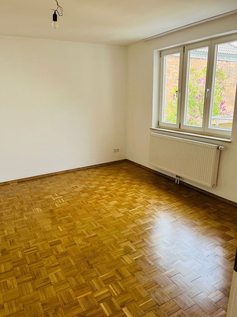 Prenájom bytu 3-izbový 127 m², Strümpfelbacher Str. 7a, Stuttgart, Bádensko-Wurttembersko Prenájom bytu 3-izbový 127 m², Strümpfelbacher Str. 7a, Stuttgart, Bádensko-Wurttembersko