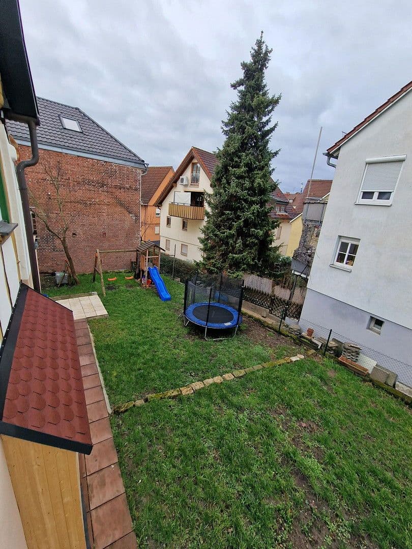 Prenájom bytu 3-izbový 127 m², Strümpfelbacher Str. 7a, Stuttgart, Bádensko-Wurttembersko Prenájom bytu 3-izbový 127 m², Strümpfelbacher Str. 7a, Stuttgart, Bádensko-Wurttembersko