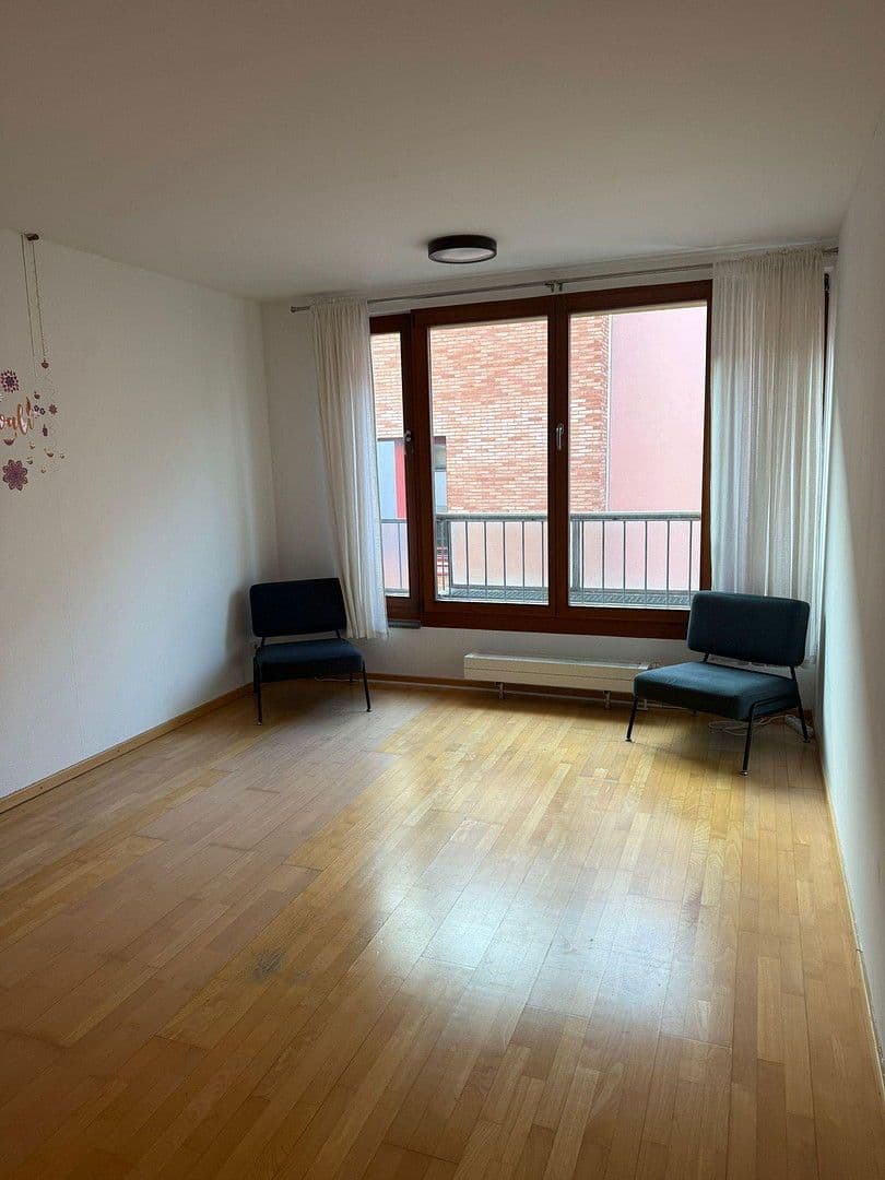 Prenájom bytu 3-izbový 77 m², Steinstr., 5, Berlin, Berlín Prenájom bytu 3-izbový 77 m², Steinstr., 5, Berlin, Berlín