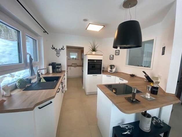 Predaj domu 155 m², pozemek 969 m², Dachsbach, Bavorsko Predaj domu 155 m², pozemek 969 m², Dachsbach, Bavorsko