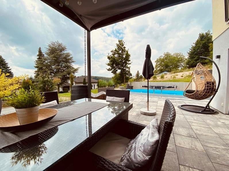 Predaj domu 155 m², pozemek 969 m², Dachsbach, Bavorsko Predaj domu 155 m², pozemek 969 m², Dachsbach, Bavorsko