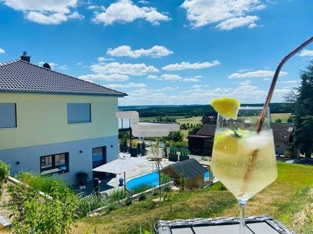 Predaj domu 155 m², pozemek 969 m², Dachsbach, Bavorsko Predaj domu 155 m², pozemek 969 m², Dachsbach, Bavorsko