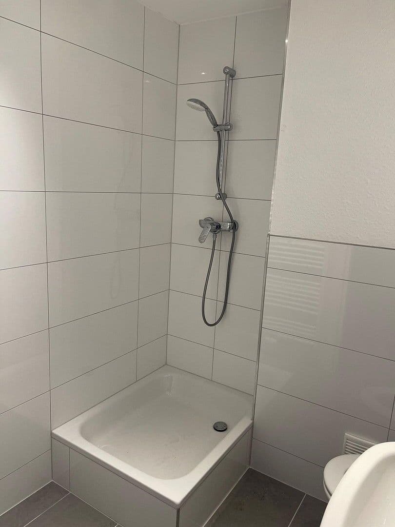 Prenájom bytu 2-izbový 57 m², Ludwigshafen, Porýnie-Falcko Prenájom bytu 2-izbový 57 m², Ludwigshafen, Porýnie-Falcko