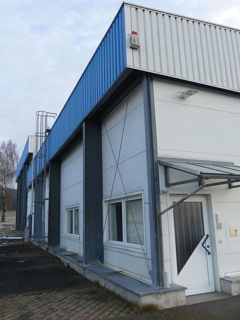 Predaj nebytového priestoru 14.154 m², Am Heidweg 7, Pressath, Bavorsko Predaj nebytového priestoru 14.154 m², Am Heidweg 7, Pressath, Bavorsko
