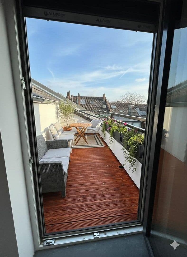 Prenájom bytu 3-izbový 80 m², Cecilienstraße 46, Mönchengladbach, Severné Porýnie - Westfálsko Prenájom bytu 3-izbový 80 m², Cecilienstraße 46, Mönchengladbach, Severné Porýnie - Westfálsko