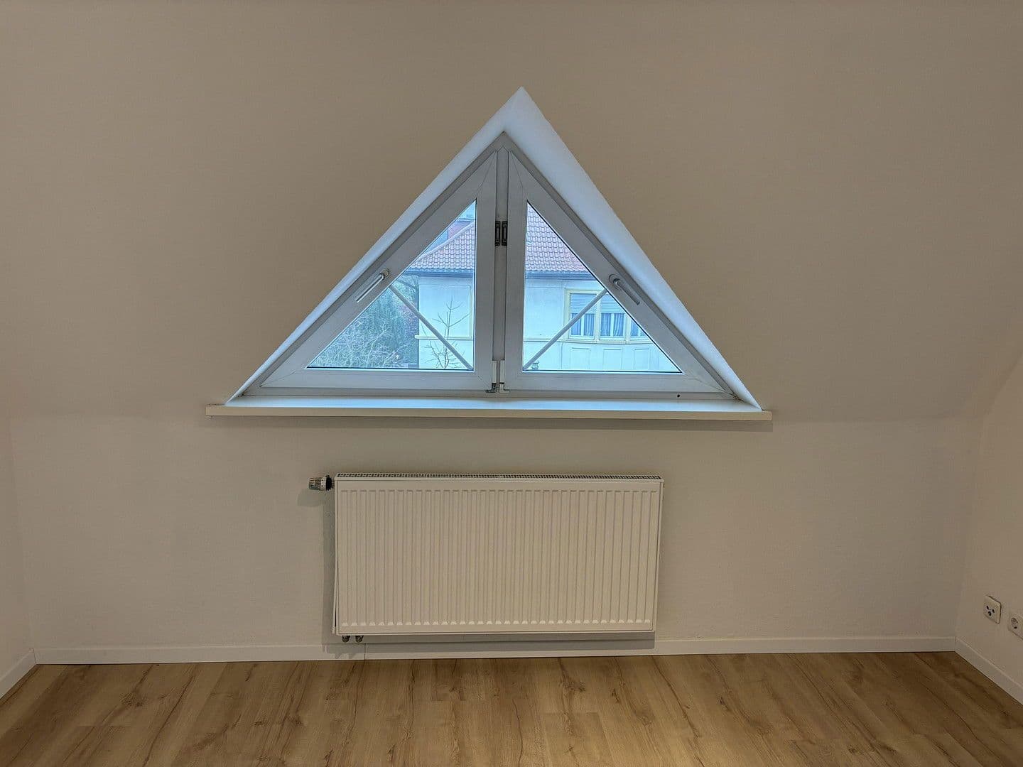 Prenájom bytu 3-izbový 65 m², Pforzheim, Bádensko-Wurttembersko Prenájom bytu 3-izbový 65 m², Pforzheim, Bádensko-Wurttembersko