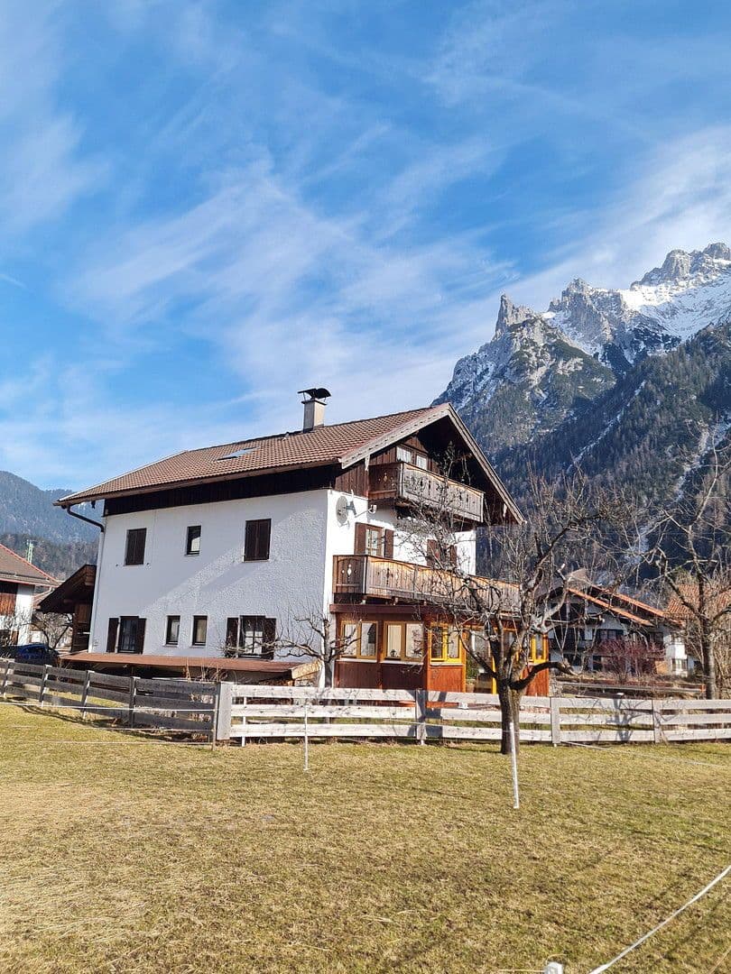 Predaj domu 203 m², pozemek 466 m², Mittenwald, Bavorsko Predaj domu 203 m², pozemek 466 m², Mittenwald, Bavorsko