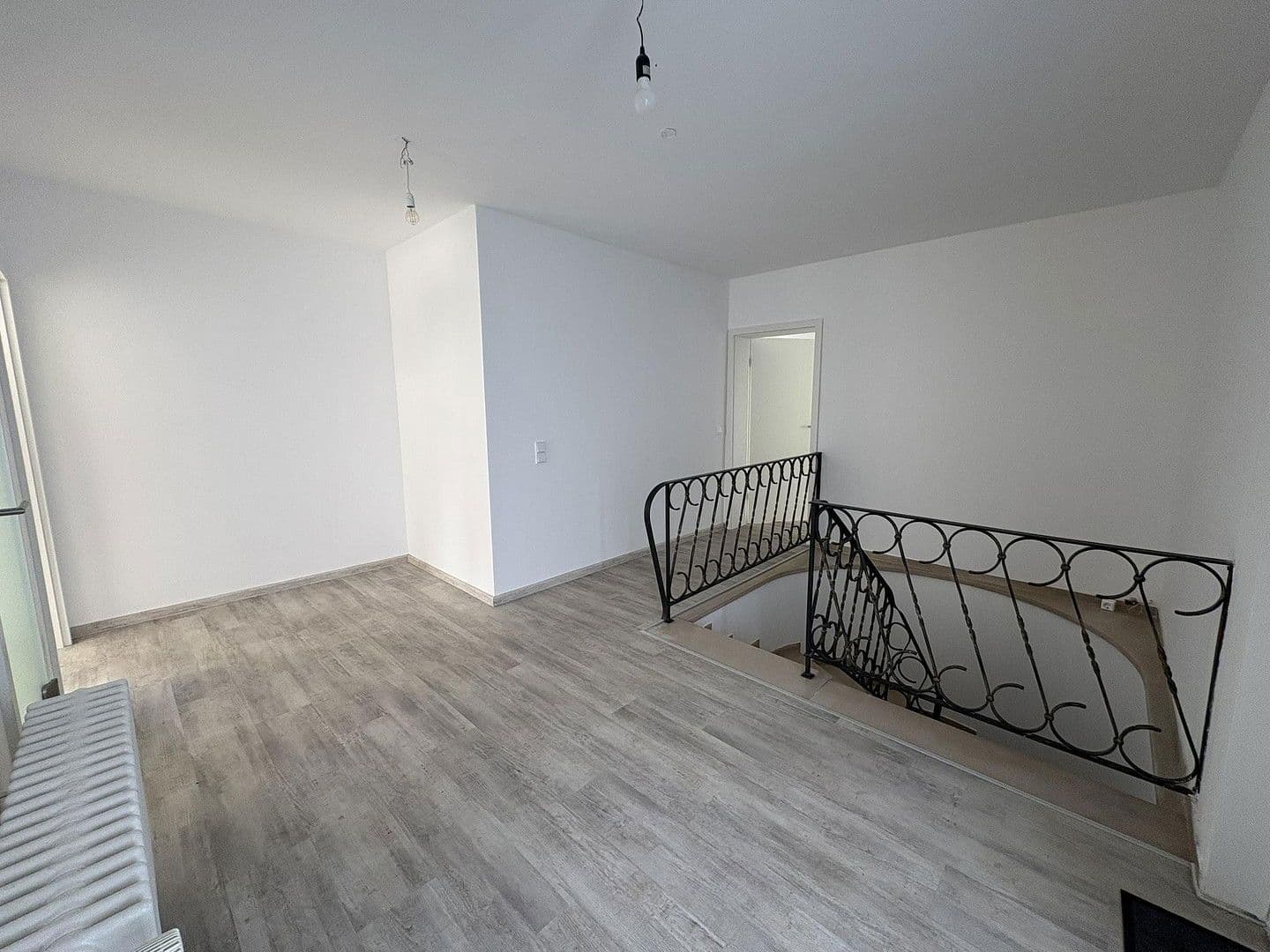 Prenájom bytu 4-izbový 108 m², Luisenstraße 121a, Siegburg, Severné Porýnie - Westfálsko Prenájom bytu 4-izbový 108 m², Luisenstraße 121a, Siegburg, Severné Porýnie - Westfálsko