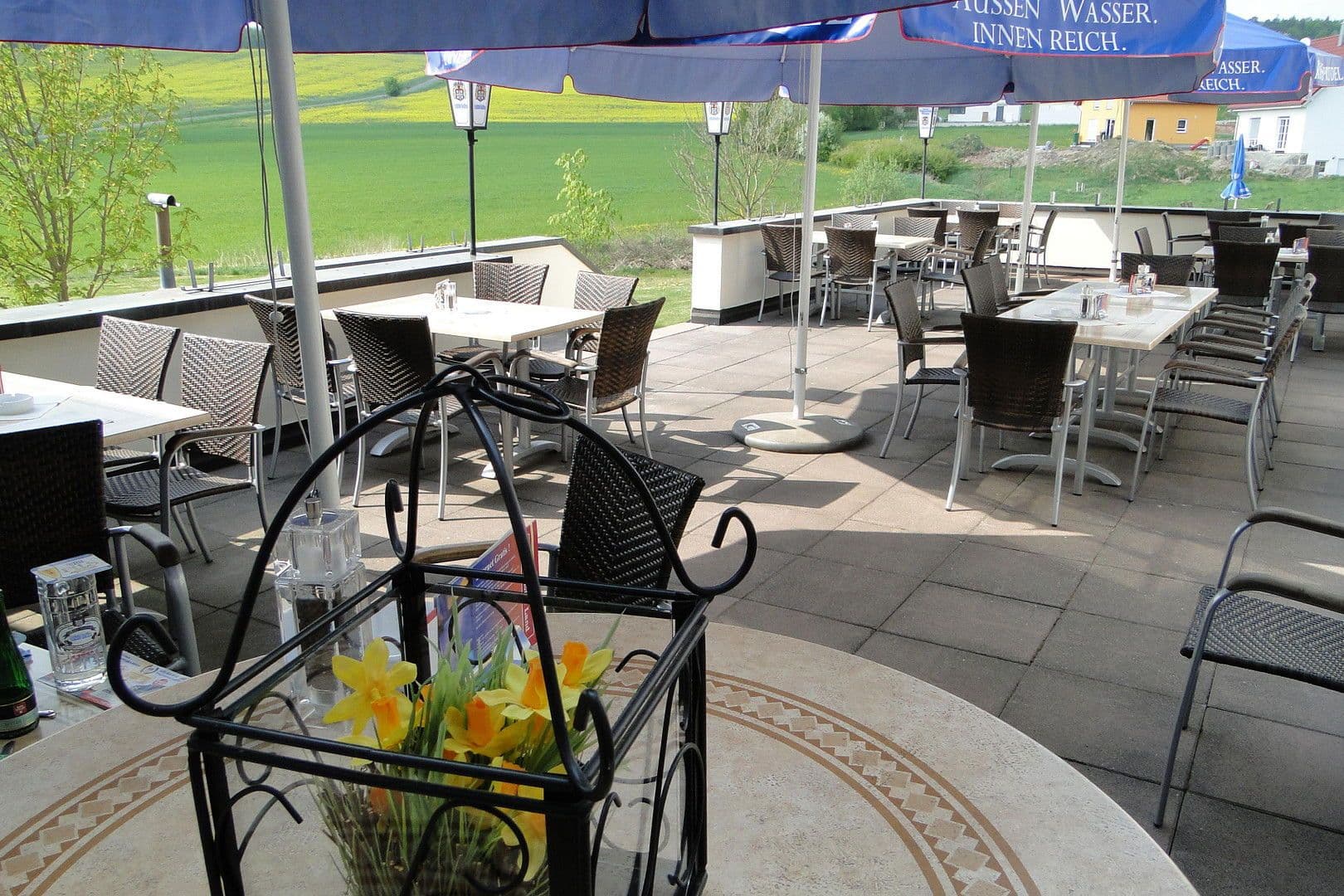 Predaj domu 1.691 m², pozemek 4.041 m², Zum weißen Kreuz 20, Oberthulba, Bavorsko Predaj domu 1.691 m², pozemek 4.041 m², Zum weißen Kreuz 20, Oberthulba, Bavorsko