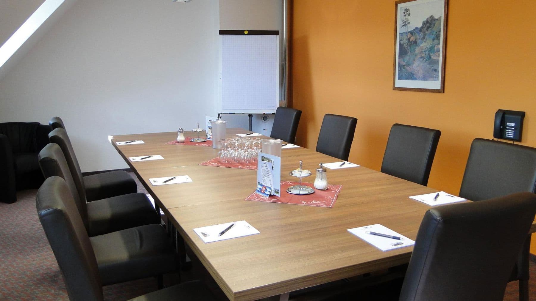 Predaj domu 1.691 m², pozemek 4.041 m², Zum weißen Kreuz 20, Oberthulba, Bavorsko Predaj domu 1.691 m², pozemek 4.041 m², Zum weißen Kreuz 20, Oberthulba, Bavorsko