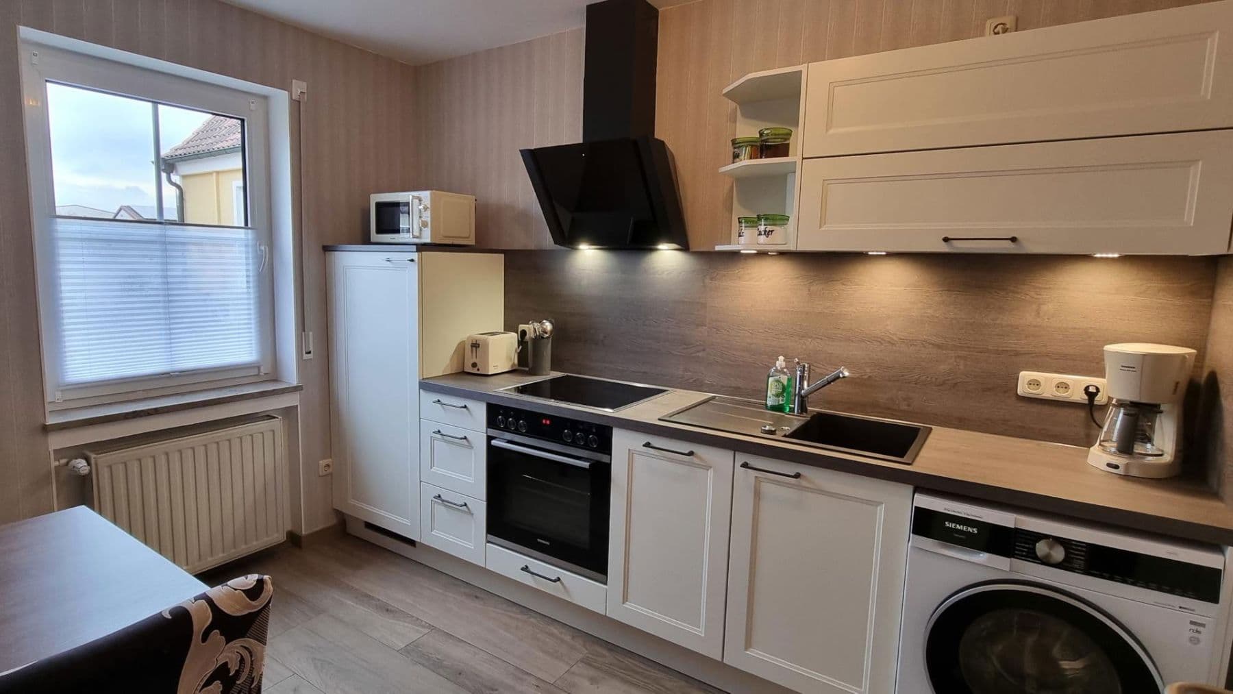 Predaj domu 1.691 m², pozemek 4.041 m², Zum weißen Kreuz 20, Oberthulba, Bavorsko Predaj domu 1.691 m², pozemek 4.041 m², Zum weißen Kreuz 20, Oberthulba, Bavorsko