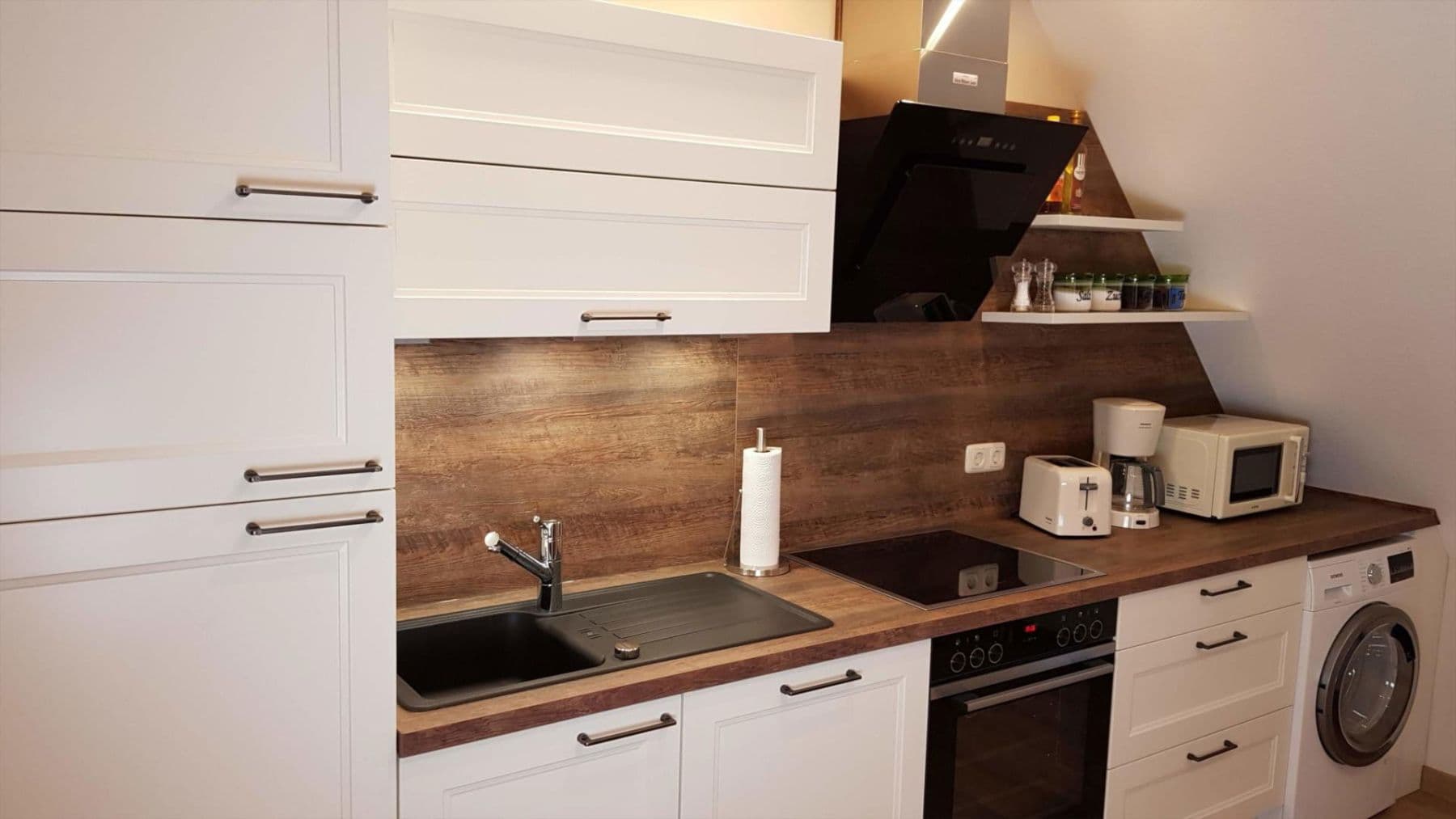 Predaj domu 1.691 m², pozemek 4.041 m², Zum weißen Kreuz 20, Oberthulba, Bavorsko Predaj domu 1.691 m², pozemek 4.041 m², Zum weißen Kreuz 20, Oberthulba, Bavorsko