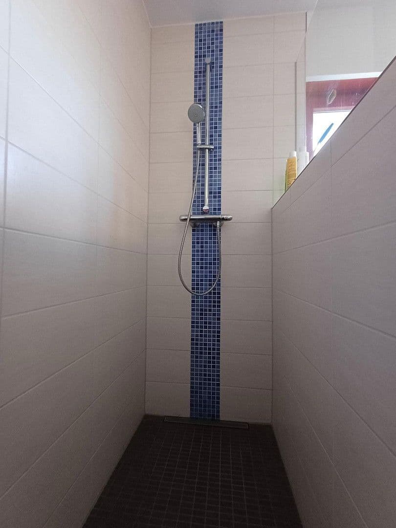 Predaj domu 160 m², pozemek 227 m², Stutensee, Bádensko-Wurttembersko Predaj domu 160 m², pozemek 227 m², Stutensee, Bádensko-Wurttembersko