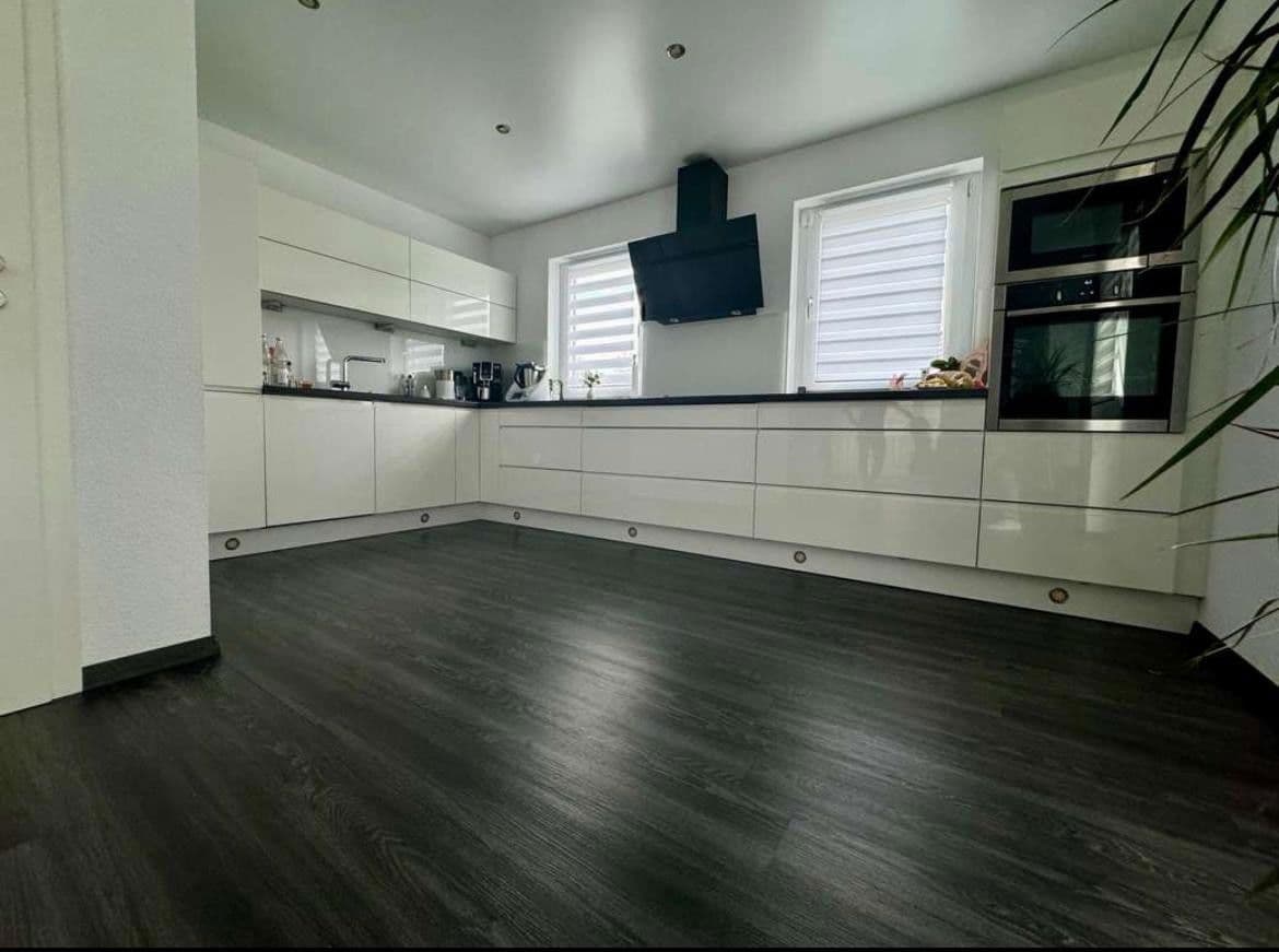 Predaj domu 127 m², pozemek 159 m², Hermann-Vischer-Str. 23/3, Bietigheim-Bissingen, Bádensko-Wurttembersko Predaj domu 127 m², pozemek 159 m², Hermann-Vischer-Str. 23/3, Bietigheim-Bissingen, Bádensko-Wurttembersko