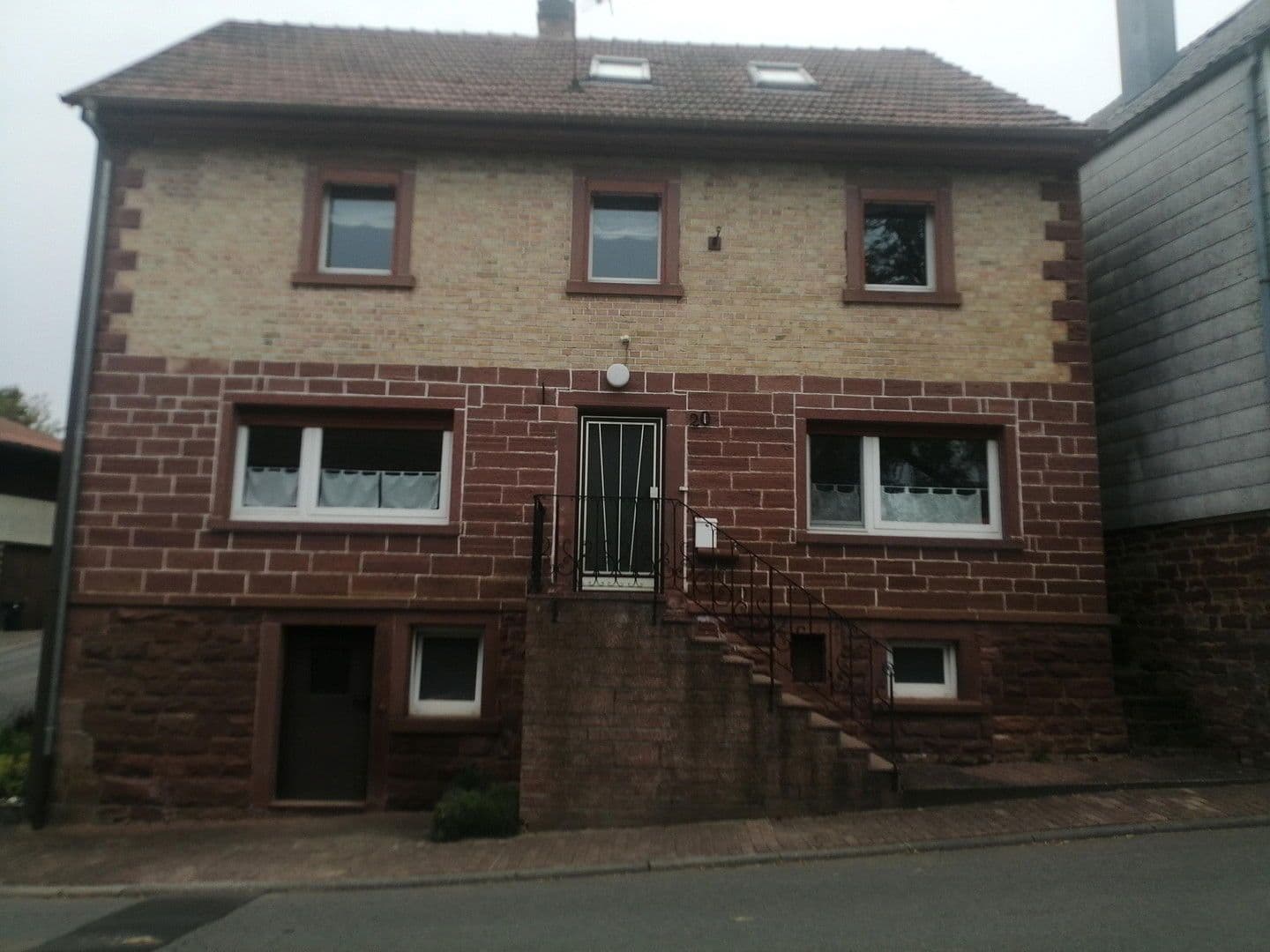 Predaj domu 132 m², pozemek 271 m², Dorfstr. 20, Limbach, Bádensko-Wurttembersko Predaj domu 132 m², pozemek 271 m², Dorfstr. 20, Limbach, Bádensko-Wurttembersko