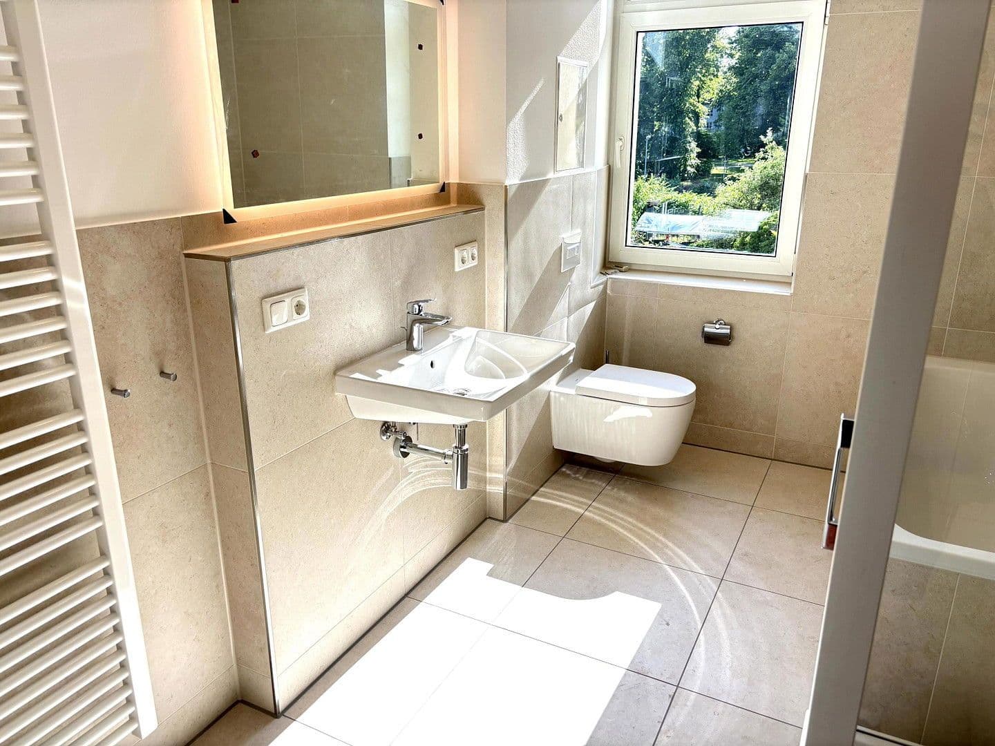 Prenájom bytu 2-izbový 61 m², Albertstraße 34, Markranstädt, Sasko Prenájom bytu 2-izbový 61 m², Albertstraße 34, Markranstädt, Sasko