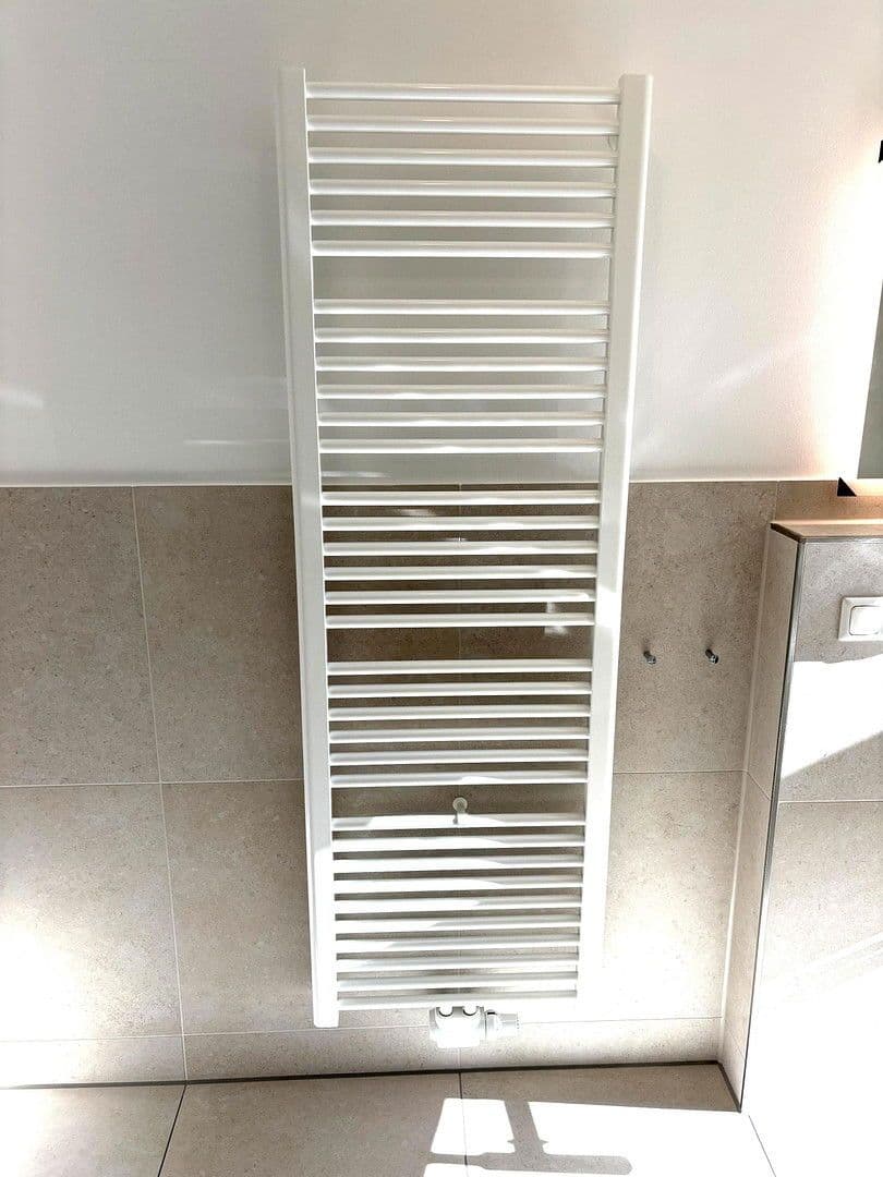 Prenájom bytu 2-izbový 61 m², Albertstraße 34, Markranstädt, Sasko Prenájom bytu 2-izbový 61 m², Albertstraße 34, Markranstädt, Sasko