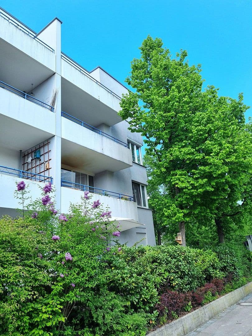 Prenájom bytu 2-izbový 70 m², Fürkhofstr. 18, München-Bogenhausen, Bavorsko Prenájom bytu 2-izbový 70 m², Fürkhofstr. 18, München-Bogenhausen, Bavorsko