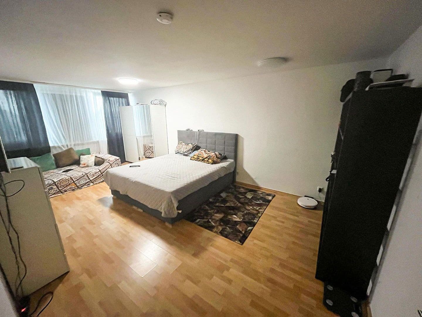 Prenájom bytu 3-izbový 84 m², Rosenbergstraße 44, Heilbronn, Bádensko-Wurttembersko Prenájom bytu 3-izbový 84 m², Rosenbergstraße 44, Heilbronn, Bádensko-Wurttembersko