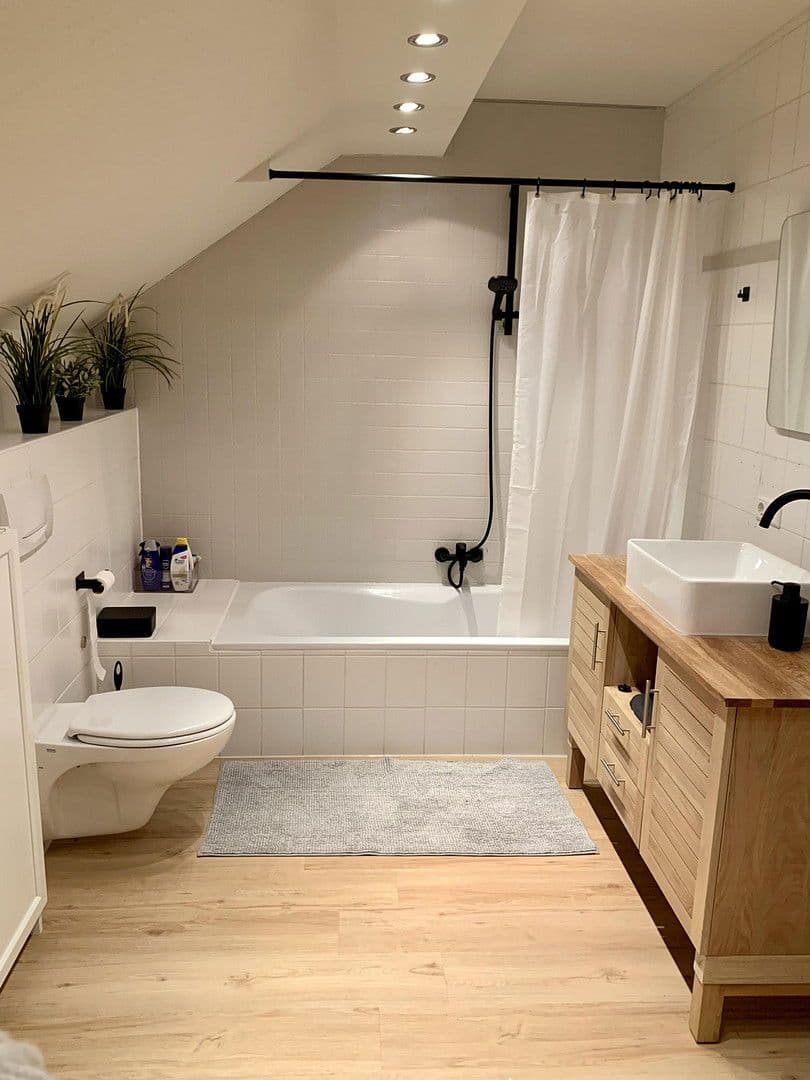 Predaj domu 131 m², pozemek 251 m², Angelbachtal, Bádensko-Wurttembersko Predaj domu 131 m², pozemek 251 m², Angelbachtal, Bádensko-Wurttembersko