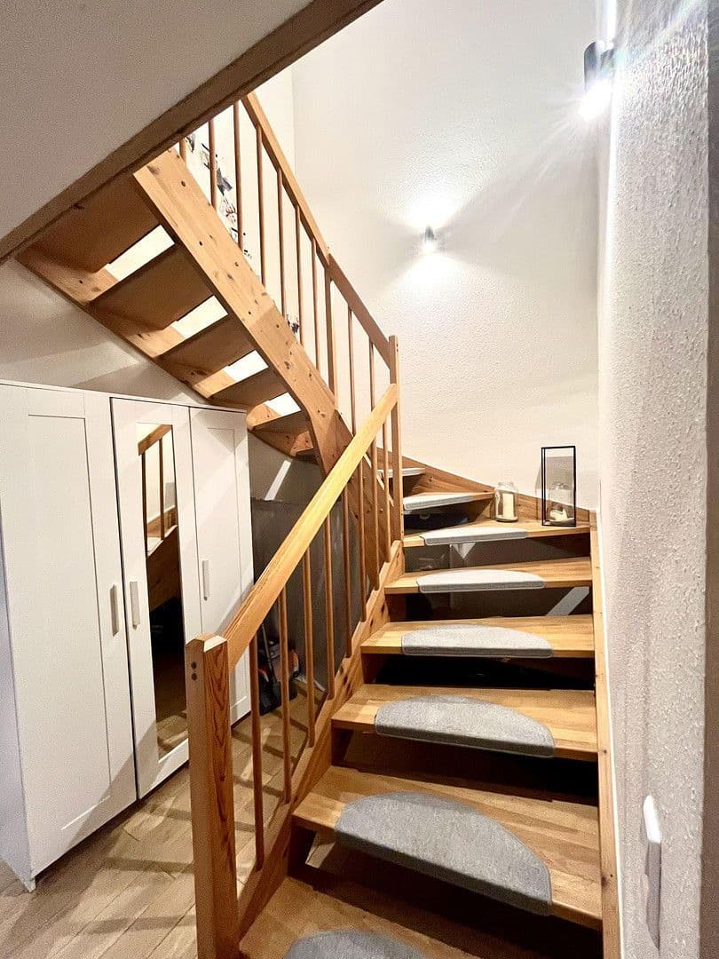 Predaj domu 131 m², pozemek 251 m², Angelbachtal, Bádensko-Wurttembersko Predaj domu 131 m², pozemek 251 m², Angelbachtal, Bádensko-Wurttembersko