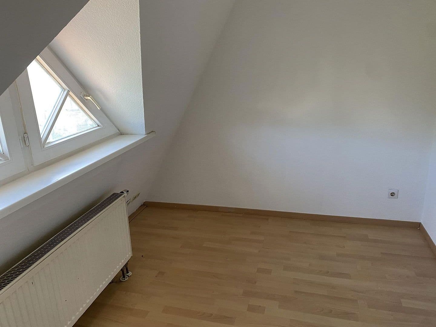 Prenájom bytu 1-izbový 23 m², Pforzheim, Bádensko-Wurttembersko Prenájom bytu 1-izbový 23 m², Pforzheim, Bádensko-Wurttembersko