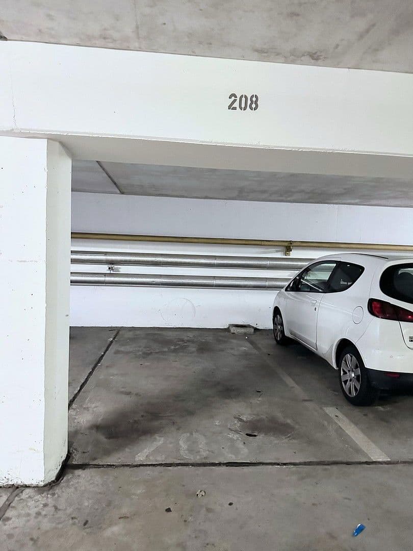 Prenájom bytu 3-izbový 90 m², Darmstadt, Hesensko Prenájom bytu 3-izbový 90 m², Darmstadt, Hesensko