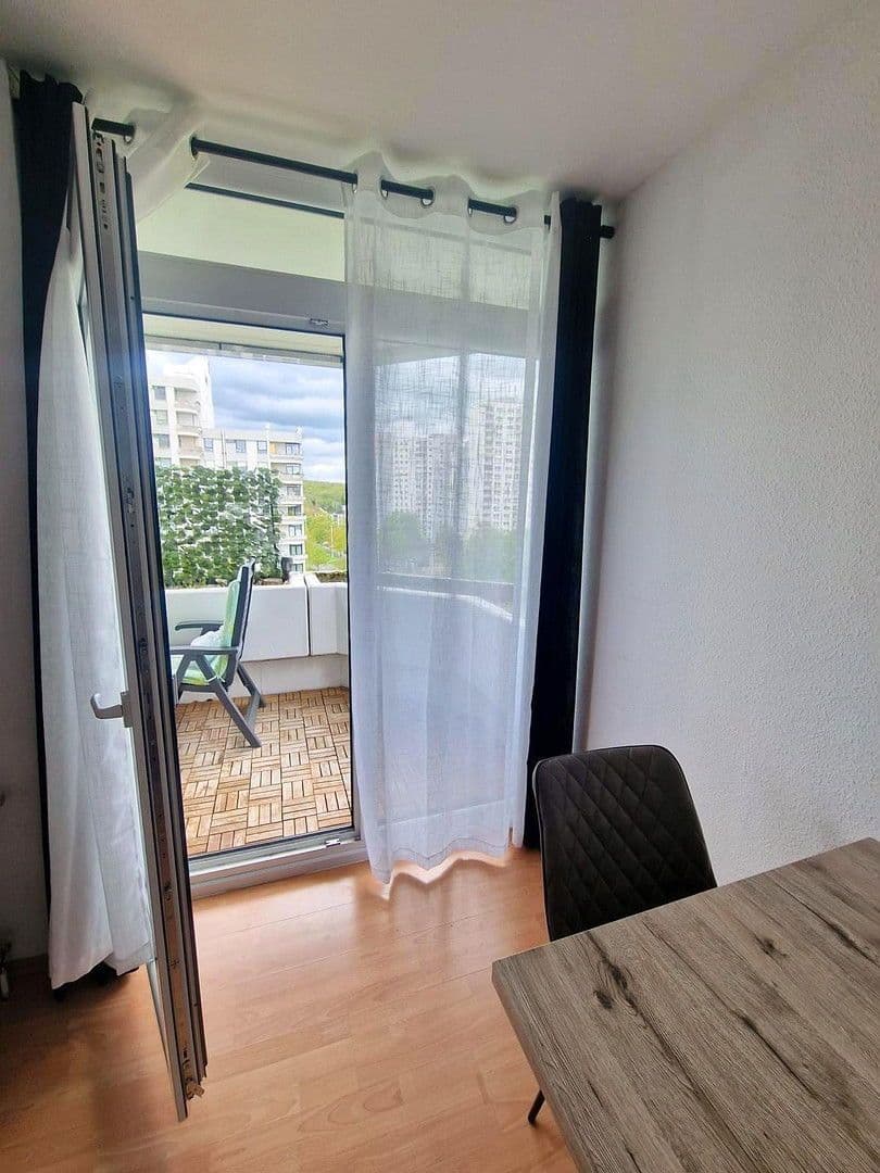 Prenájom bytu 3-izbový 90 m², Darmstadt, Hesensko Prenájom bytu 3-izbový 90 m², Darmstadt, Hesensko