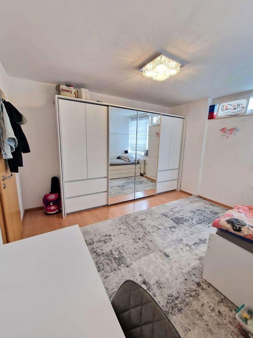 Prenájom bytu 3-izbový 90 m², Darmstadt, Hesensko Prenájom bytu 3-izbový 90 m², Darmstadt, Hesensko