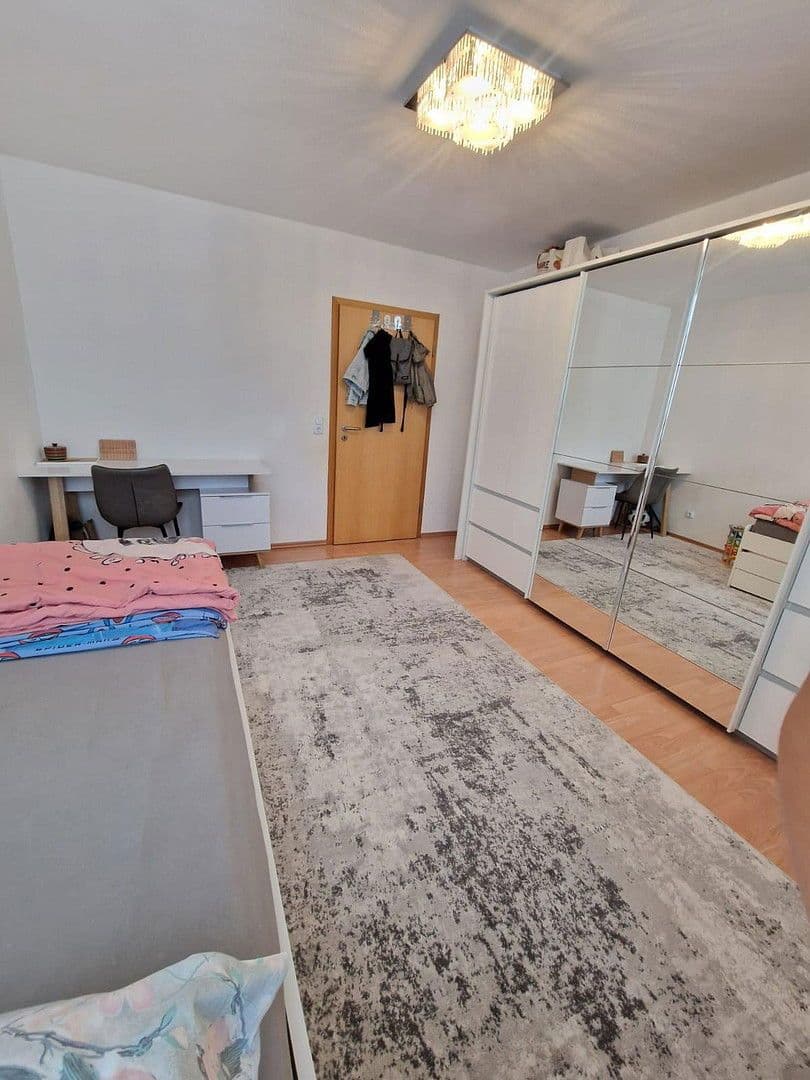 Prenájom bytu 3-izbový 90 m², Darmstadt, Hesensko Prenájom bytu 3-izbový 90 m², Darmstadt, Hesensko