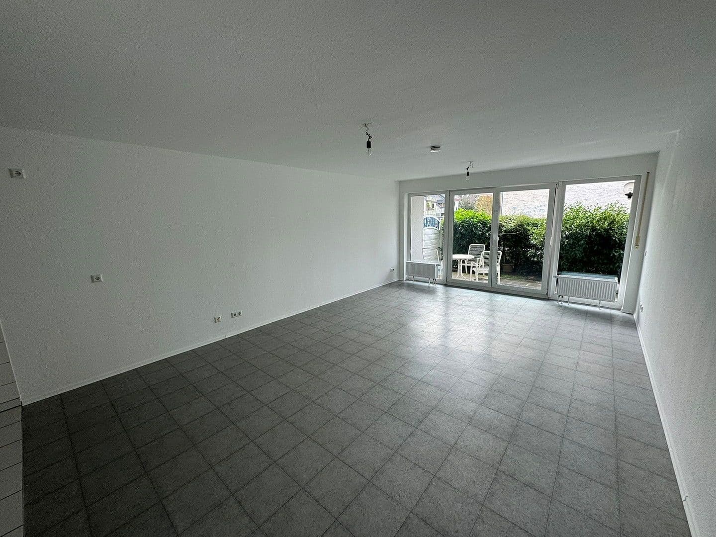 Prenájom bytu 1-izbový 47 m², Köln, Severné Porýnie - Westfálsko Prenájom bytu 1-izbový 47 m², Köln, Severné Porýnie - Westfálsko