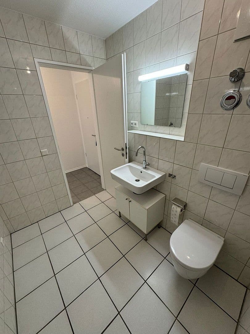 Prenájom bytu 1-izbový 47 m², Köln, Severné Porýnie - Westfálsko Prenájom bytu 1-izbový 47 m², Köln, Severné Porýnie - Westfálsko