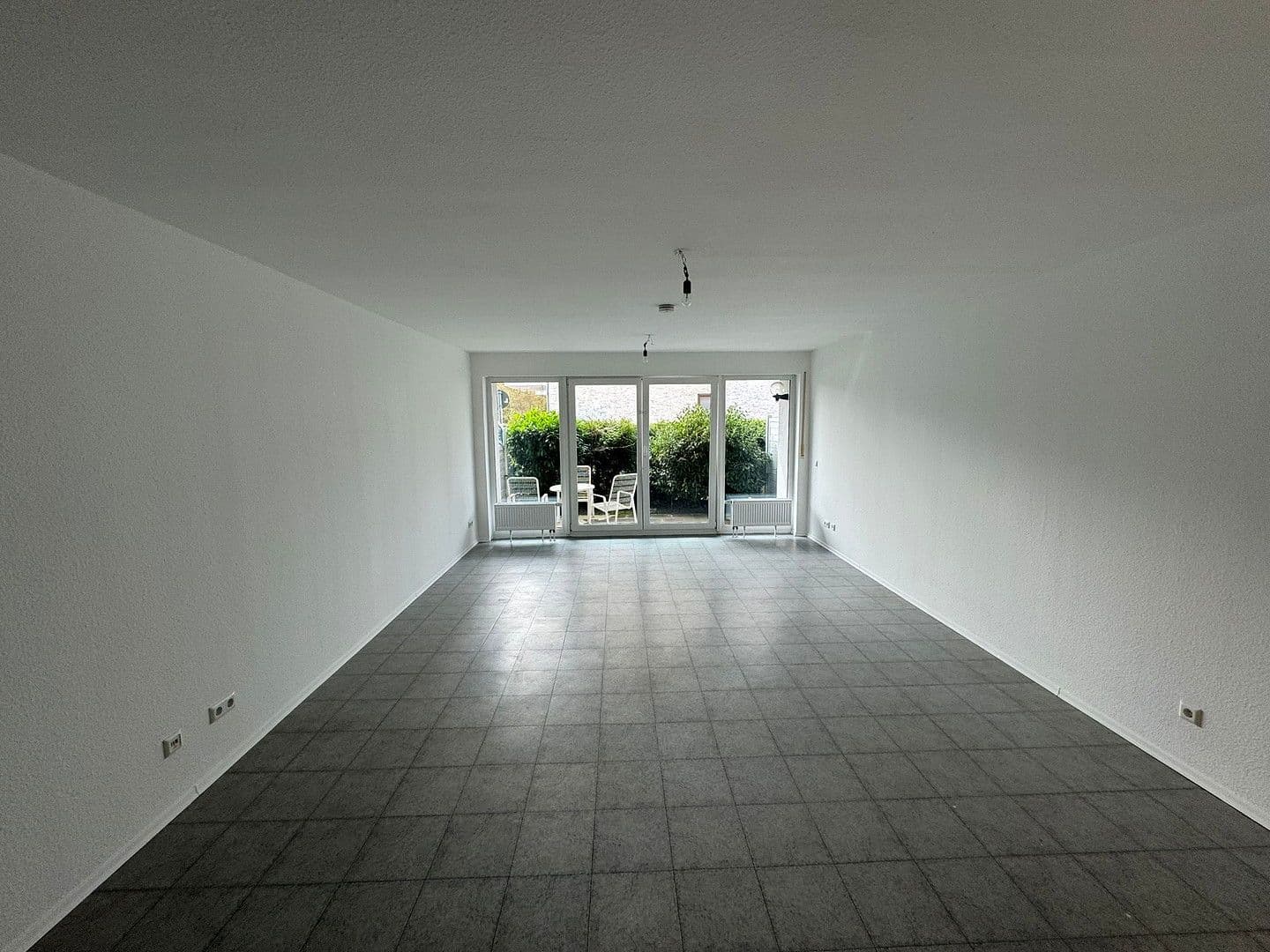 Prenájom bytu 1-izbový 47 m², Köln, Severné Porýnie - Westfálsko Prenájom bytu 1-izbový 47 m², Köln, Severné Porýnie - Westfálsko