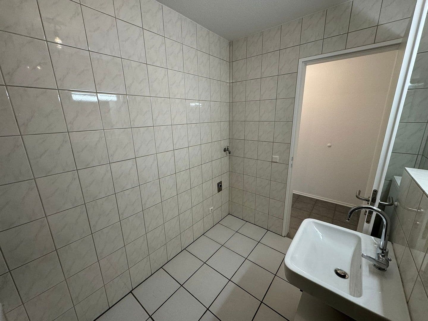 Prenájom bytu 1-izbový 47 m², Köln, Severné Porýnie - Westfálsko Prenájom bytu 1-izbový 47 m², Köln, Severné Porýnie - Westfálsko