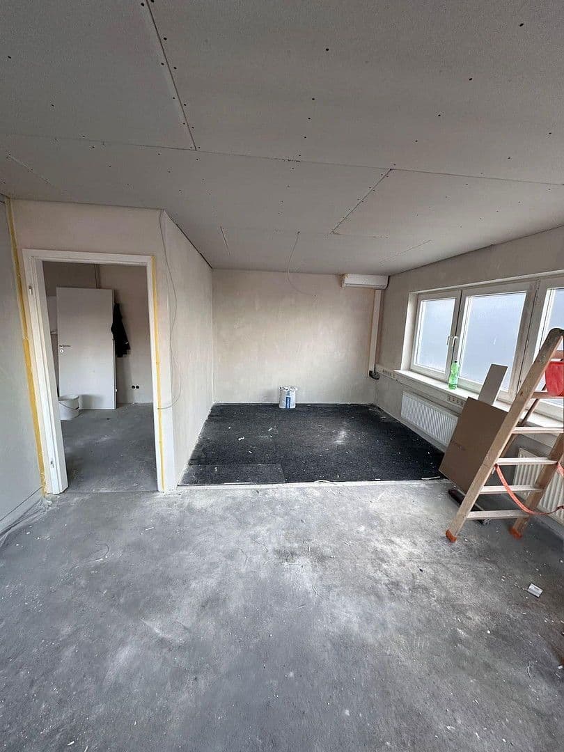 Prenájom kancelárie 80 m², Schwetzingen, Bádensko-Wurttembersko Prenájom kancelárie 80 m², Schwetzingen, Bádensko-Wurttembersko