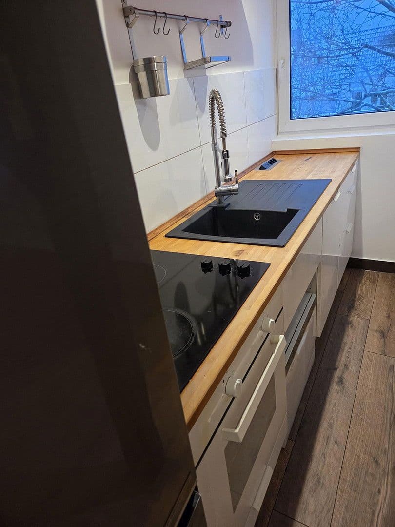 Prenájom bytu 2-izbový 65 m², Geldorpstrasse 4, Köln, Severné Porýnie - Westfálsko Prenájom bytu 2-izbový 65 m², Geldorpstrasse 4, Köln, Severné Porýnie - Westfálsko