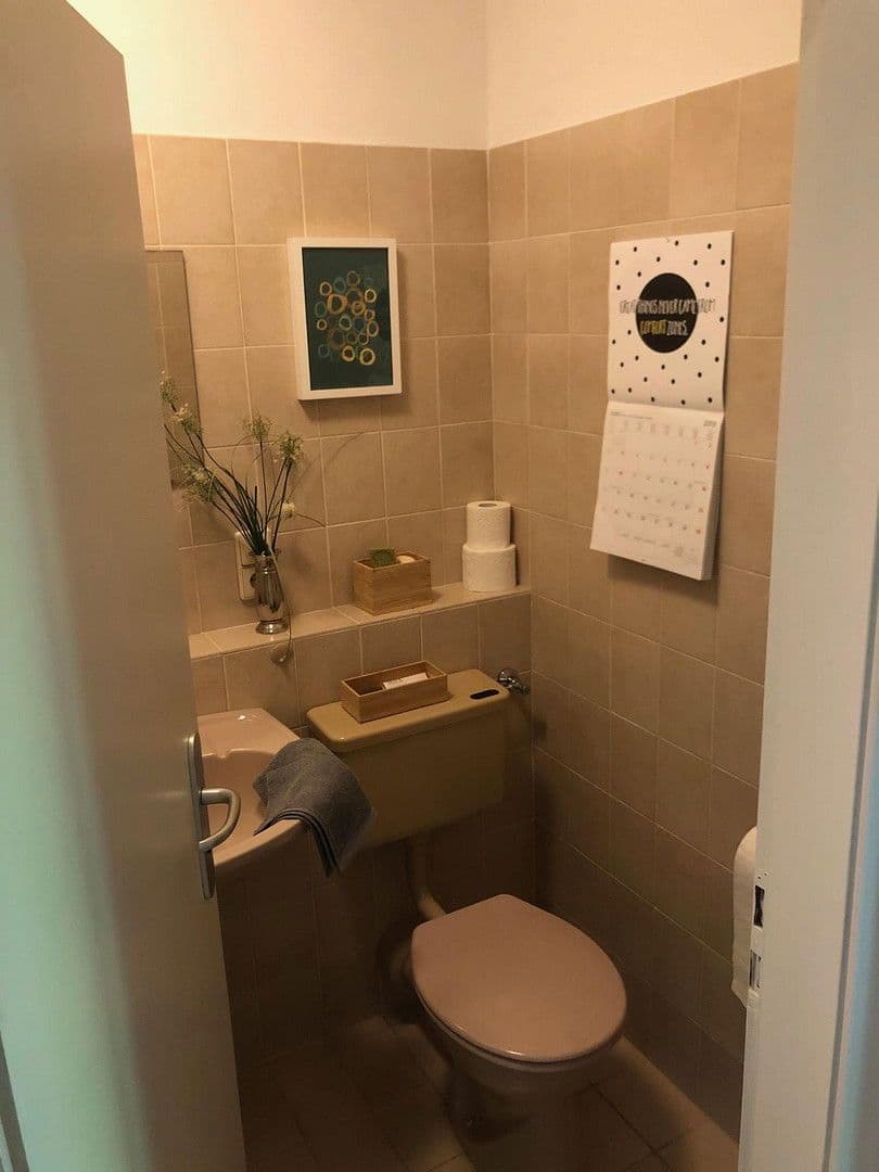 Predaj domu 144 m², pozemek 259 m², Wiesbaden, Hesensko Predaj domu 144 m², pozemek 259 m², Wiesbaden, Hesensko