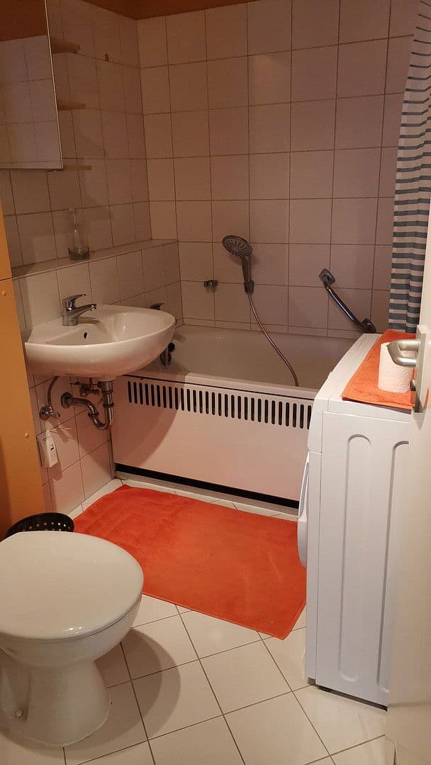 Prenájom bytu 2-izbový 65 m², Ludwigshafen, Porýnie-Falcko Prenájom bytu 2-izbový 65 m², Ludwigshafen, Porýnie-Falcko