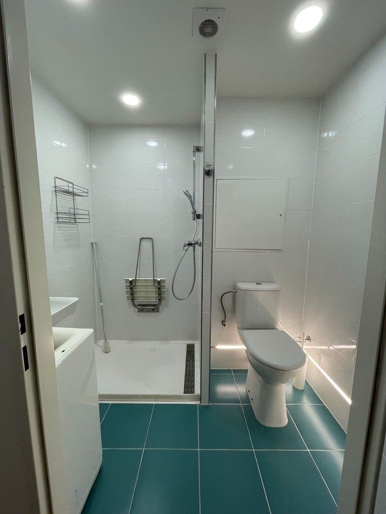 Prenájom bytu 2-izbový 42 m², Zárybská, Praha, Praha Prenájom bytu 2-izbový 42 m², Zárybská, Praha, Praha