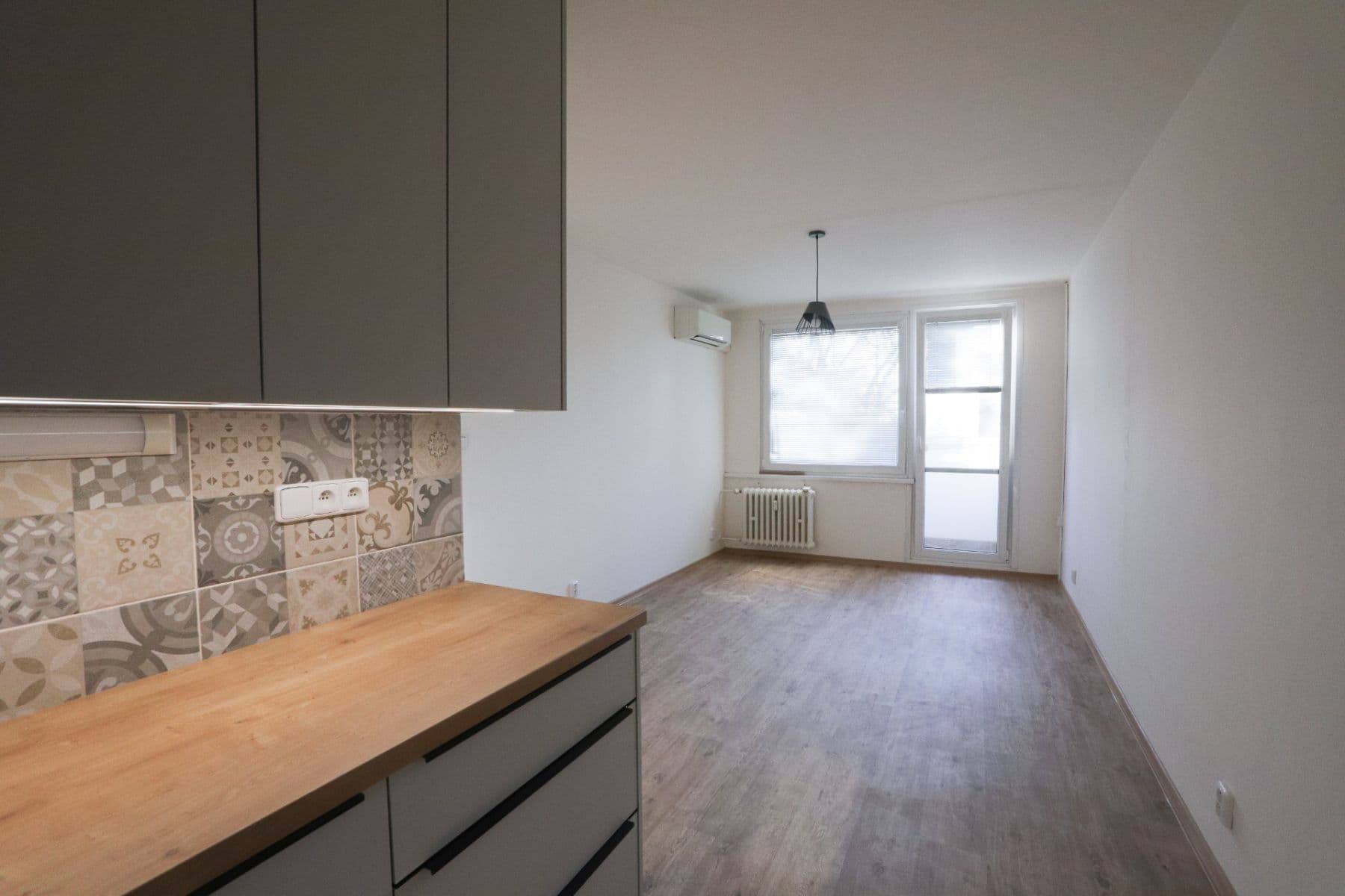 Prenájom bytu 2-izbový 42 m², Zárybská, Praha, Praha Prenájom bytu 2-izbový 42 m², Zárybská, Praha, Praha
