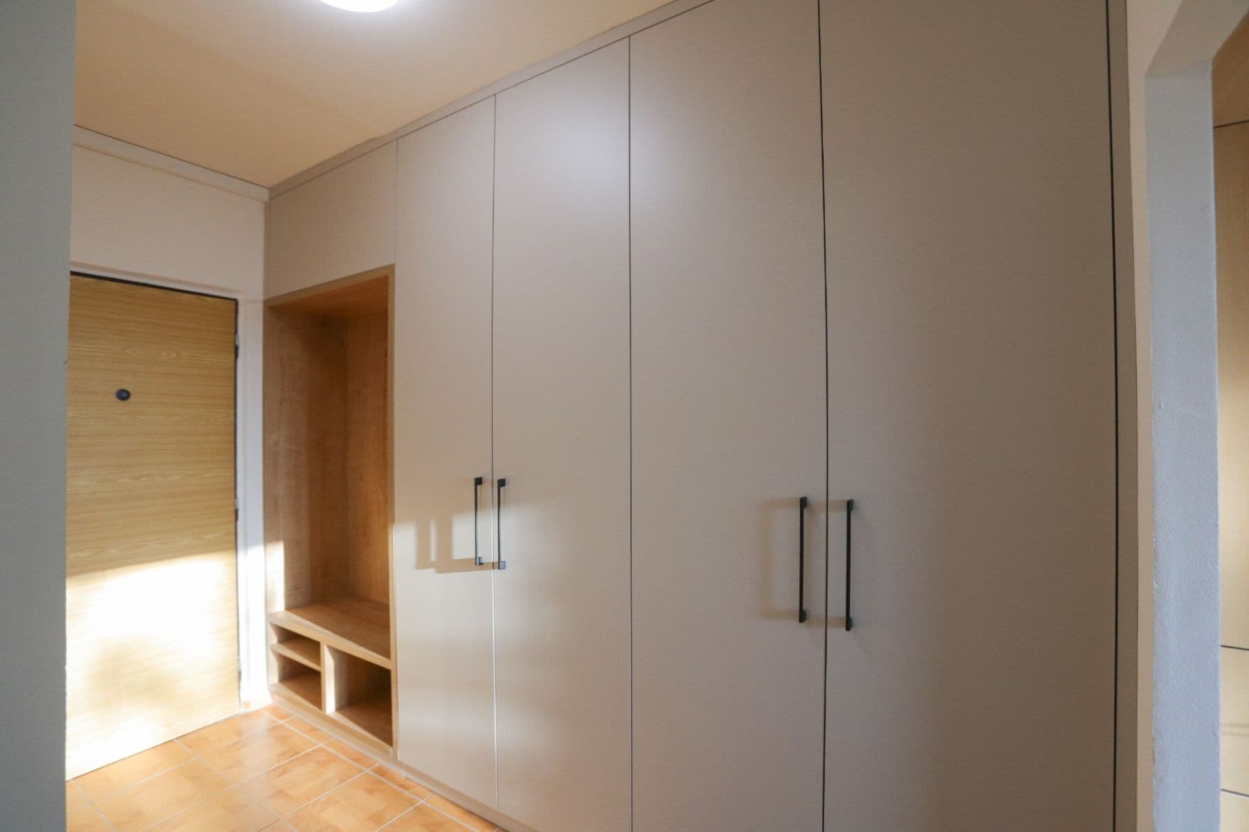 Prenájom bytu 2-izbový 42 m², Zárybská, Praha, Praha Prenájom bytu 2-izbový 42 m², Zárybská, Praha, Praha