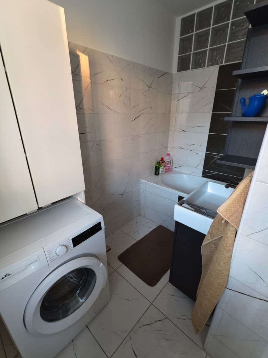 Predaj bytu 3-izbový 75 m², Husova, Náměšť nad Oslavou, Kraj Vysočina Predaj bytu 3-izbový 75 m², Husova, Náměšť nad Oslavou, Kraj Vysočina