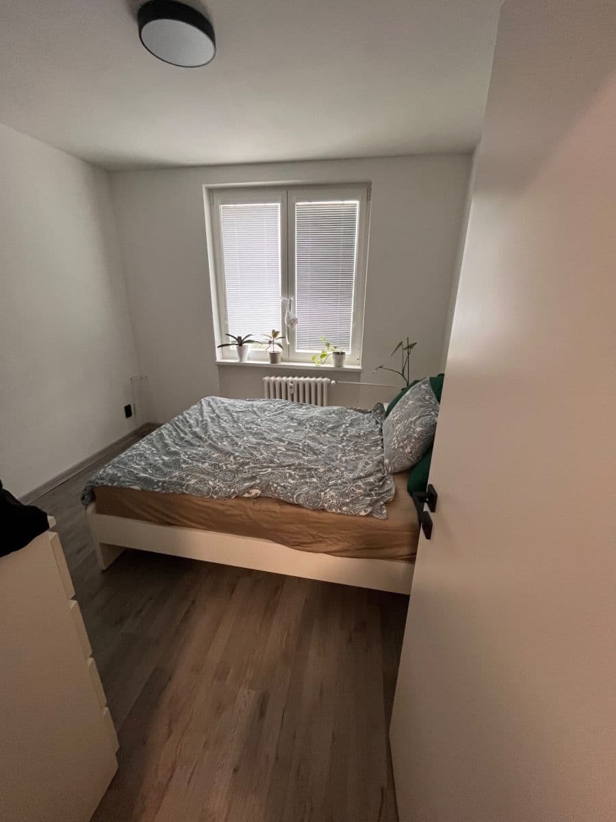 Prenájom bytu 2-izbový 40 m², Osvoboditelů, Kopřivnice, Moravskoslezský kraj Prenájom bytu 2-izbový 40 m², Osvoboditelů, Kopřivnice, Moravskoslezský kraj