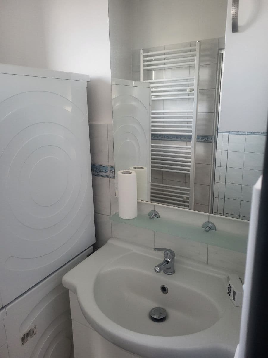 Prenájom bytu 3-izbový 62 m², Lipová, Brno, Jihomoravský kraj Prenájom bytu 3-izbový 62 m², Lipová, Brno, Jihomoravský kraj