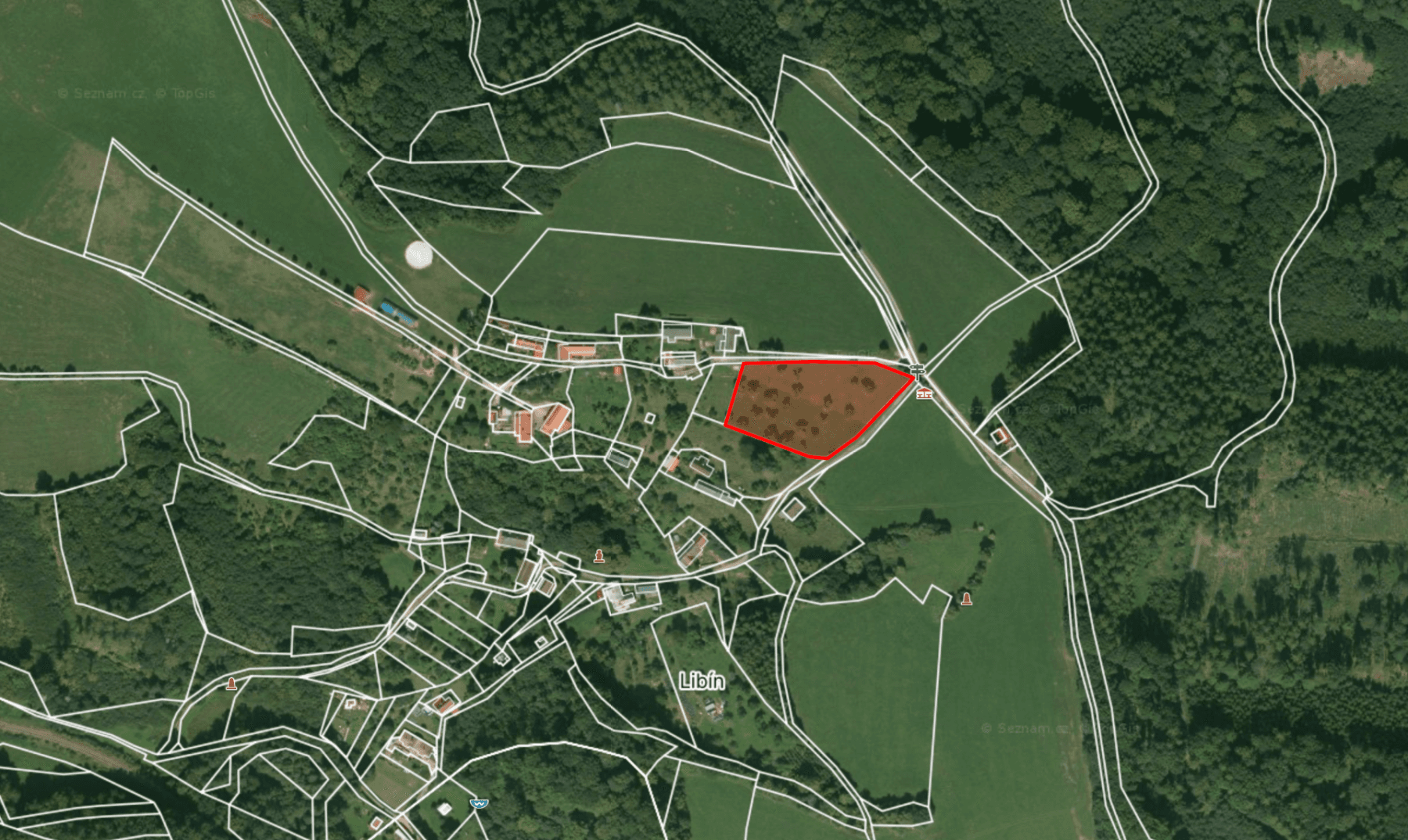 Predaj pozemku 5.276 m², Šárovcova Lhota, Královéhradecký kraj Predaj pozemku 5.276 m², Šárovcova Lhota, Královéhradecký kraj