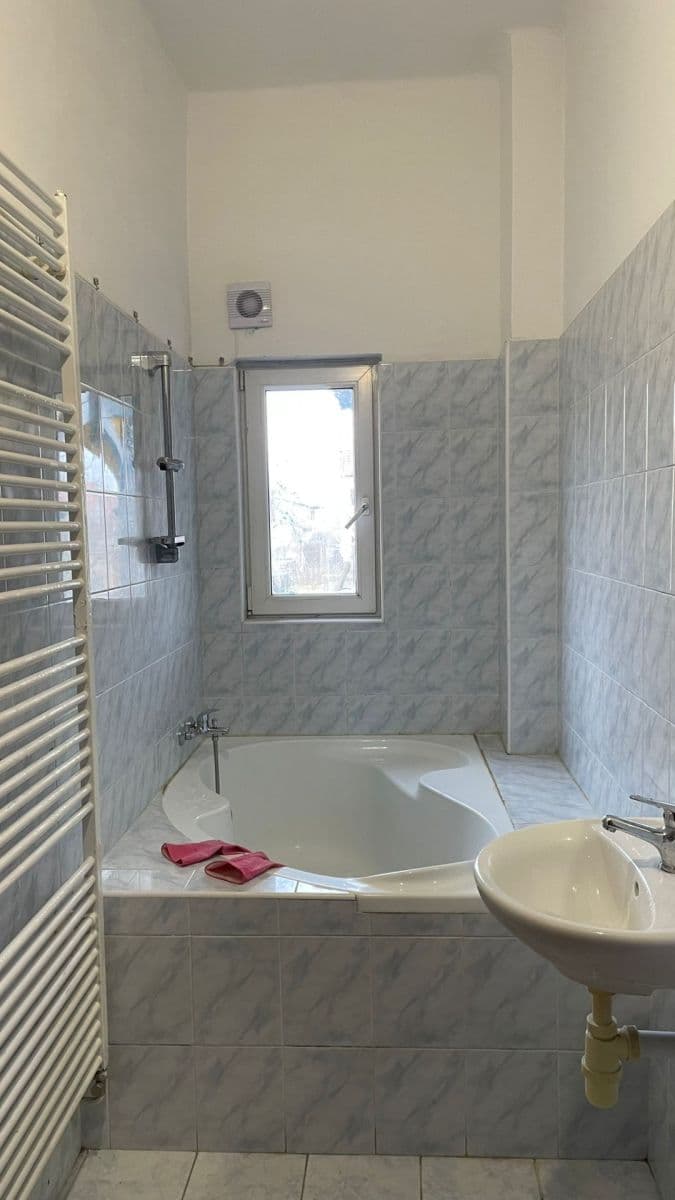 Prenájom domu 80 m², pozemek 250 m², Zvěřinova, Kutná Hora, Středočeský kraj Prenájom domu 80 m², pozemek 250 m², Zvěřinova, Kutná Hora, Středočeský kraj