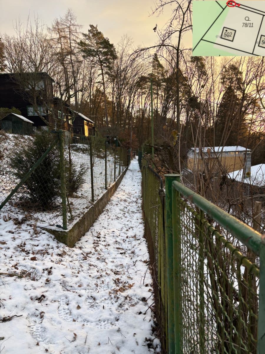 Predaj rekreačného objektu 24 m², pozemek 333 m², Nad stráněmi, Senohraby, Středočeský kraj Predaj rekreačného objektu 24 m², pozemek 333 m², Nad stráněmi, Senohraby, Středočeský kraj