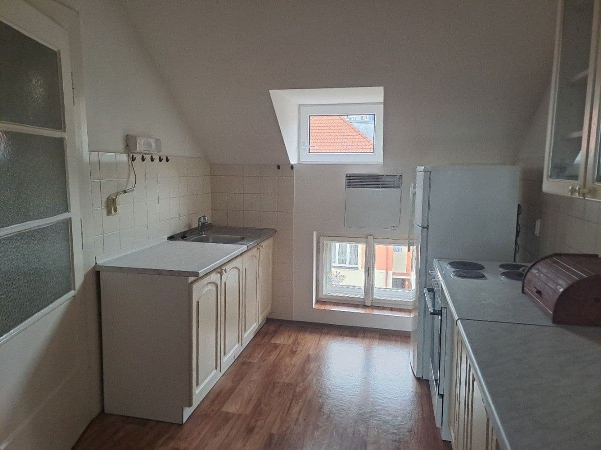 Prenájom bytu 2-izbový 53 m², Podhorská, Praha, Praha Prenájom bytu 2-izbový 53 m², Podhorská, Praha, Praha